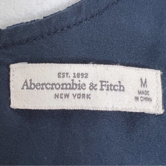 ❌SOLD❌ Abercrombie & Fitch Lace Ruffle Detail Romper, Navy Blue, Medium - Picture 4 of 17